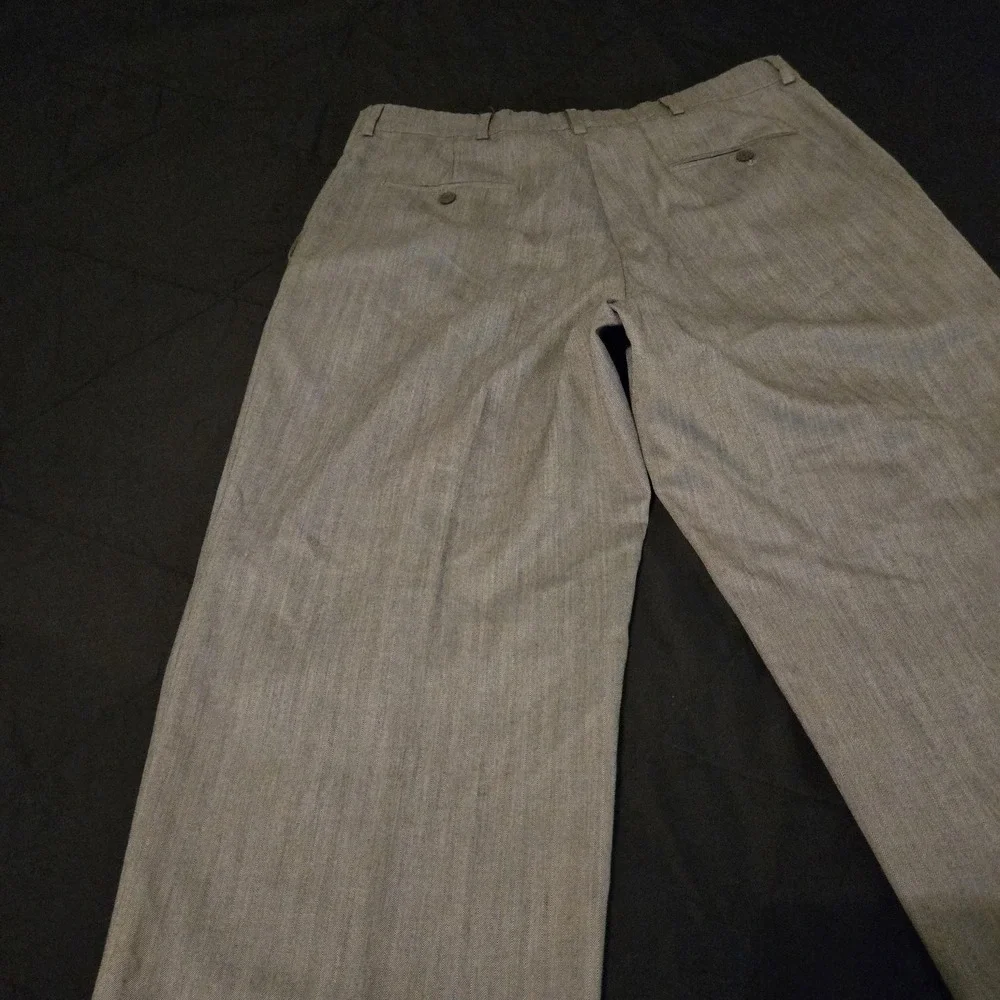 Haggar Pants Mens 38x29 Gray Dress Pleated‎ Straight Leg Herringbone Cuffed